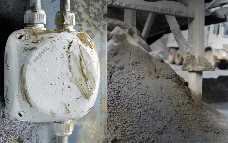 Hensel ENYCASE KF Kabelabzweigkasten in einer staubbelasteten Industrieumgebung