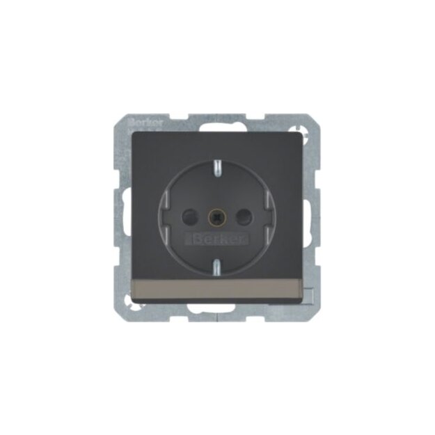 Berker MAN0204323 Steckdose SCHUKO mit Beschriftungsfeld u. erh.BS Q .1/Q.3 tiefschwarz matt