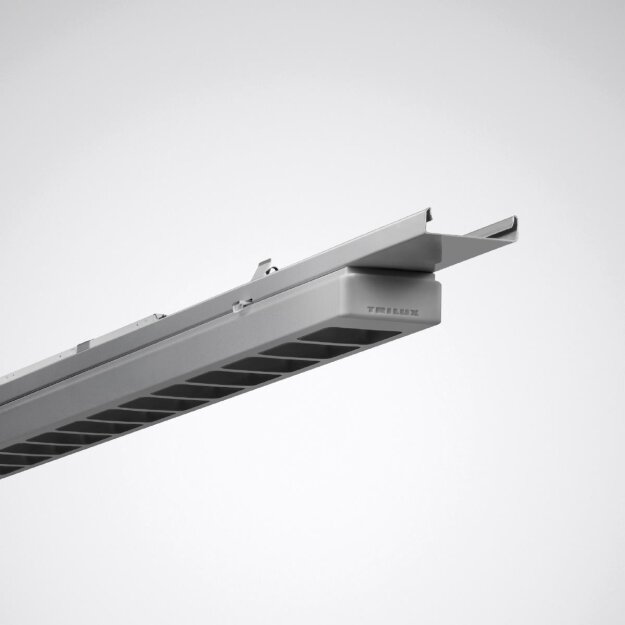 Trilux 9002244246 Lichtbandleuchte 1474mm 830 7651 HE Silber