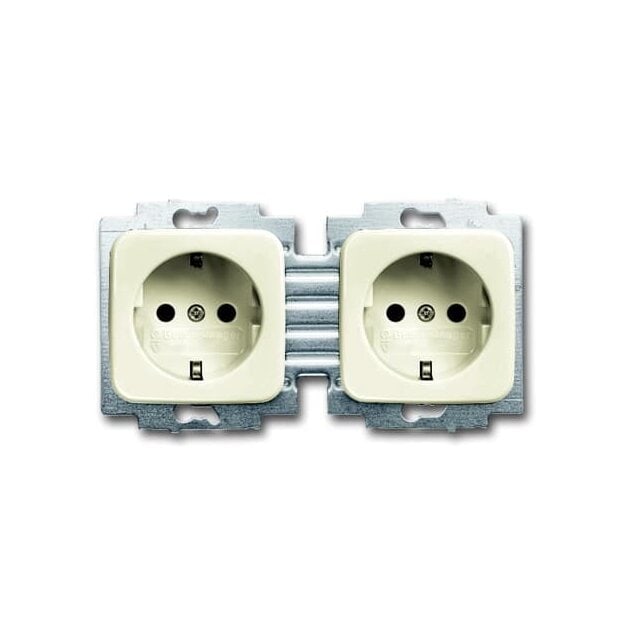 Busch-Jaeger 20-2 EUCKS-212-503 Doppelsteckdose durchverdrahtet Safety+ mit Zentralscheiben 2CKA002014A1470