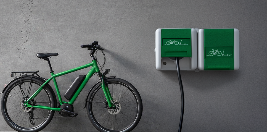 jung-e-bike-steckdose